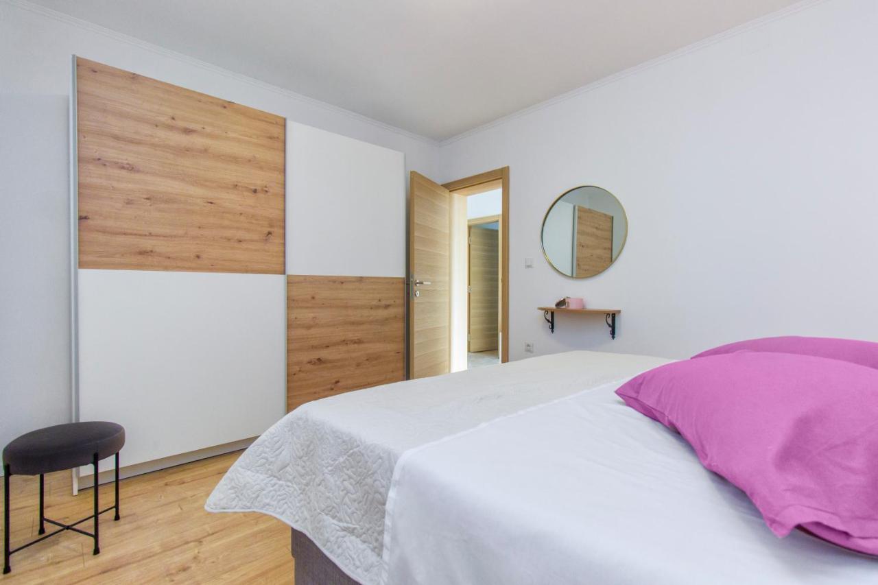 Holiday Home Lucia Lozovac Exterior foto